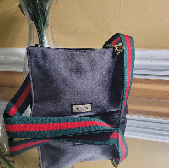 Gucci pouch converted into shoulder bag or strap bag. Aftermarket shoulder strap - Picture 8 of 13